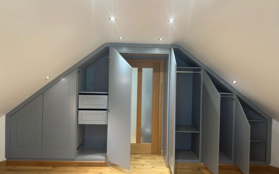 Bespoke Bedroom Furniture: Tailored Storage, Timeless Style